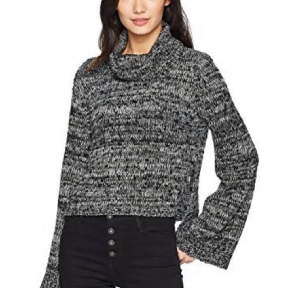 MinkPink black and gray long flare sleeve cropped turtleneck sweater size XS